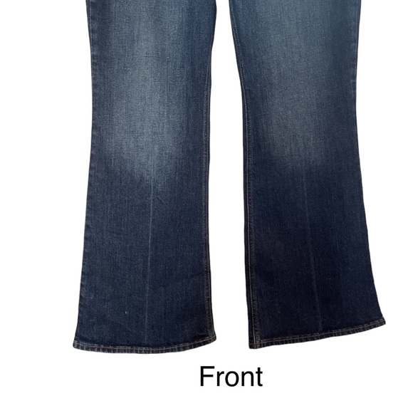 NWT Old Navy Extra High-Waisted Flare Leg Jeans. Color is called Anza. Size 20 - Picture 4 of 13